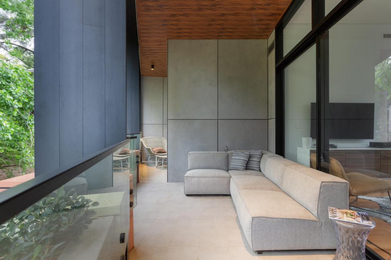 Stylish 2-Bed Apartment With Bbq Patio Near Beach Sydney Exterior foto