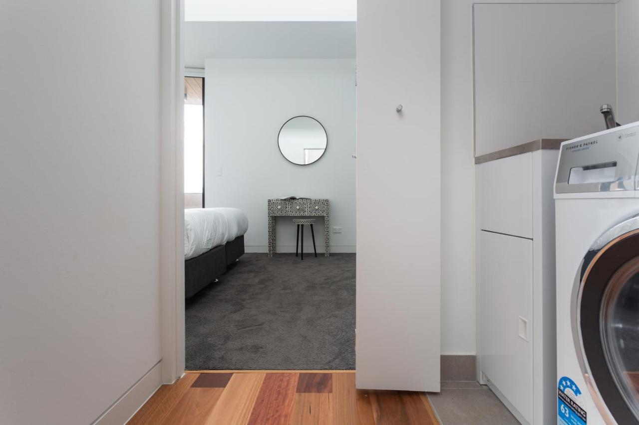Stylish 2-Bed Apartment With Bbq Patio Near Beach Sydney Exterior foto